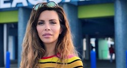Atraktivna Nikolina Ristović pozirala u badiću i bez make-upa